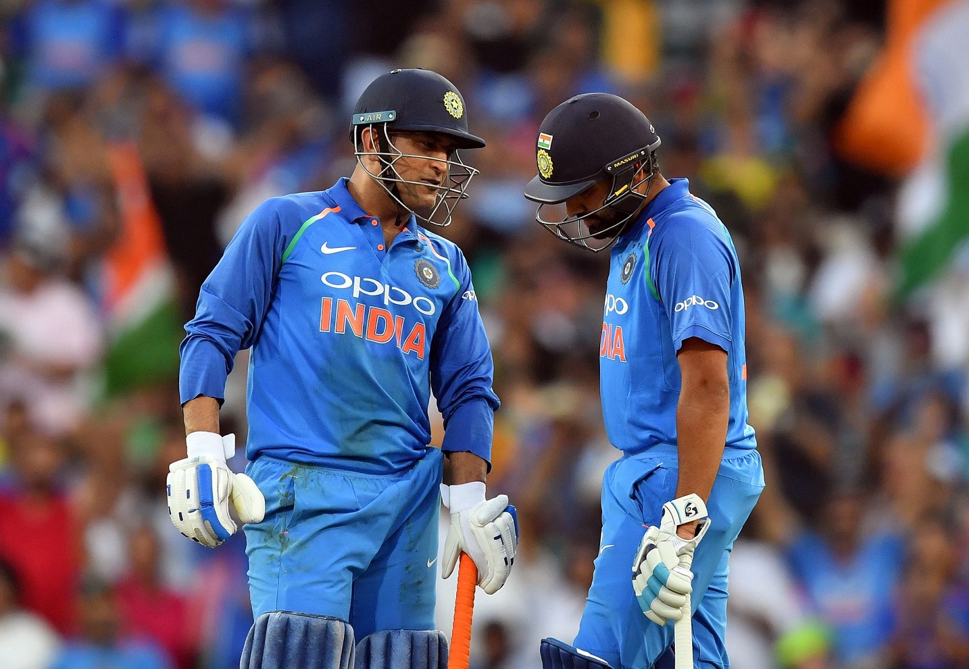 1st ODI: Australia beat India by 34 runs