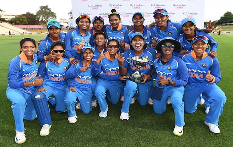 In Women's Cricket, New Zealand beat India by eight wickets in the third and final One Day International at Hamilton today. Put into bat, the visitors were bundled out for 149 in 44 overs. Deepti Sharma with 52 off 90 balls made a significant contribution. 