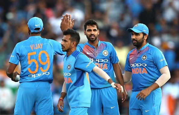 India beat New Zealand by seven wickets in the second Twenty20 International to tie the three-match series at 1-1, in Auckland on Friday